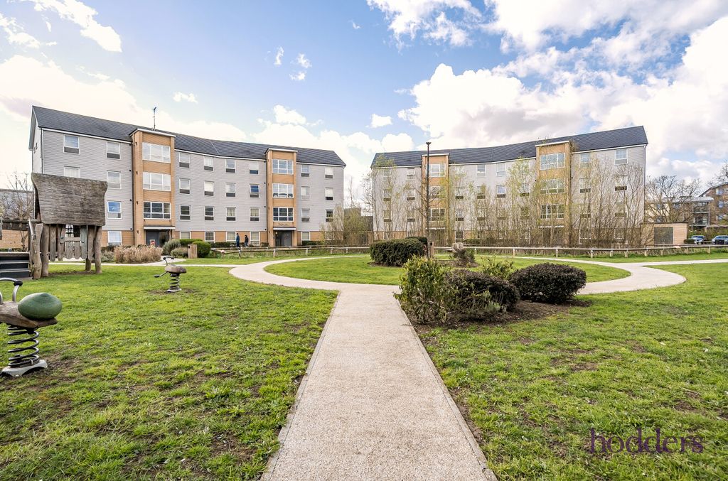 Additional image 20 of 1 bed flat for saleKennett Lane, Chertsey, Surrey KT16