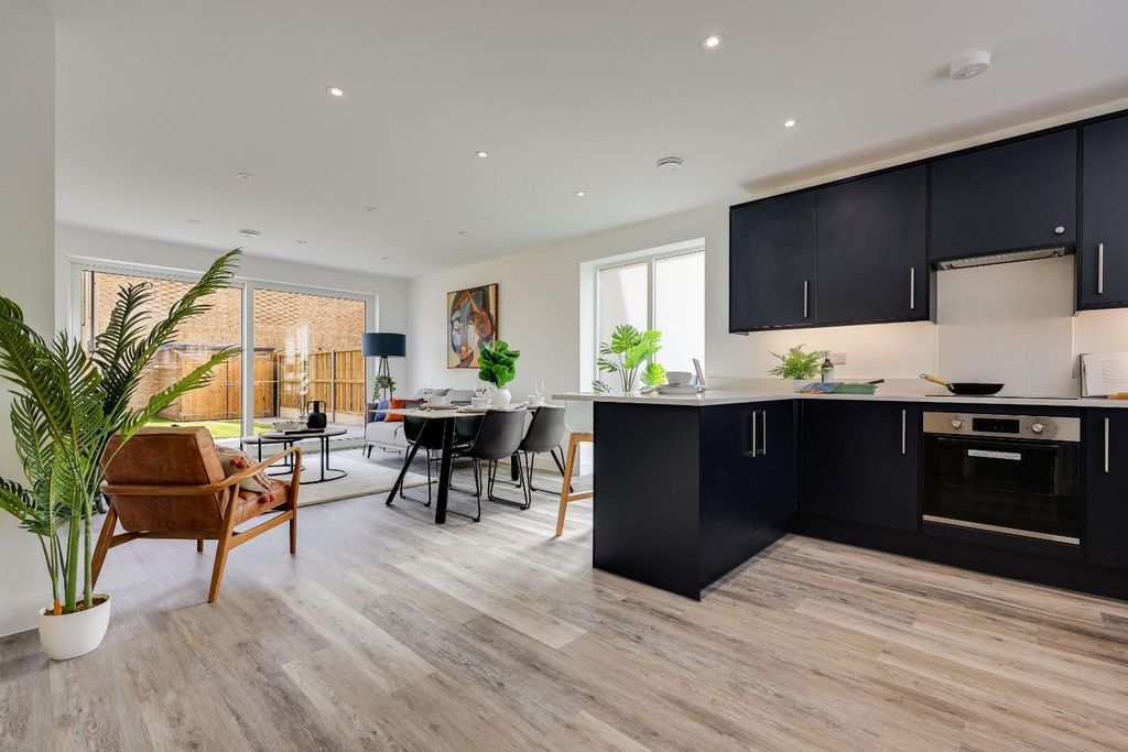 Property photo 2 of 27 Img (10) (1).Jpg