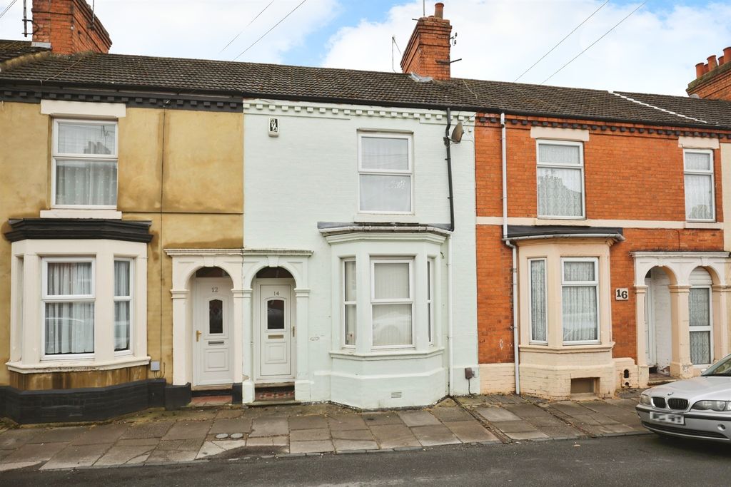 Property photo 1 of 17