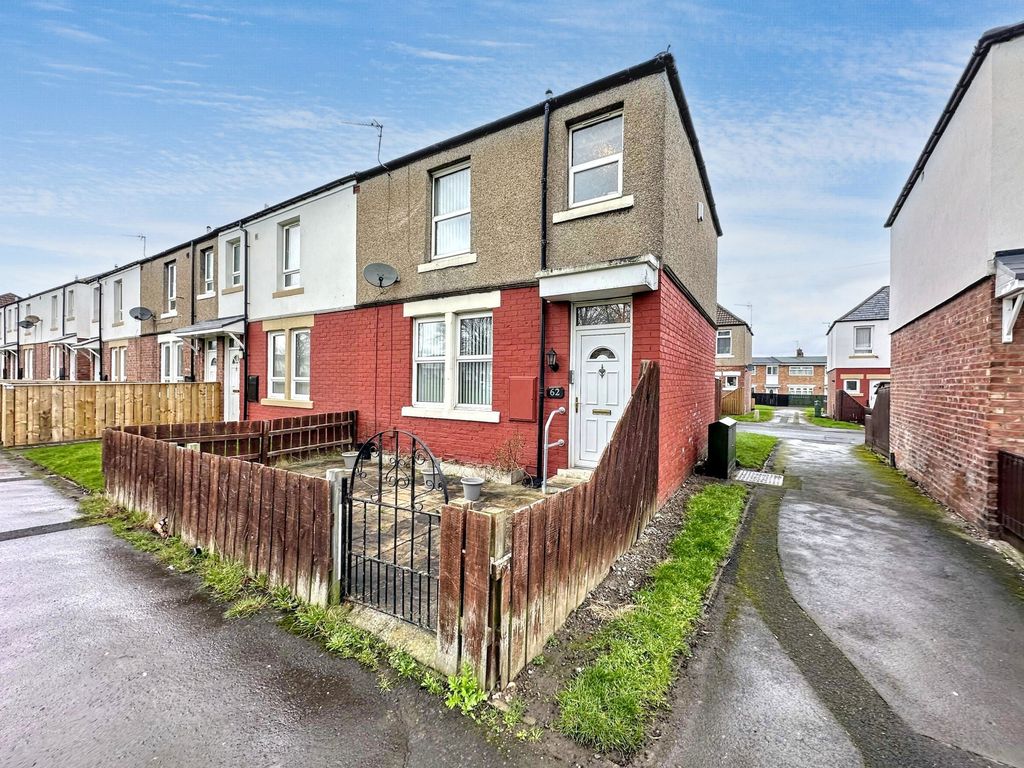 Property photo 2 of 13