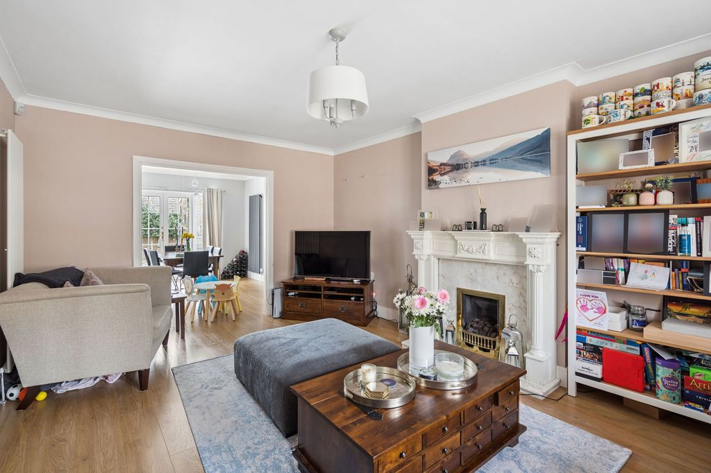 Property photo 2 of 13