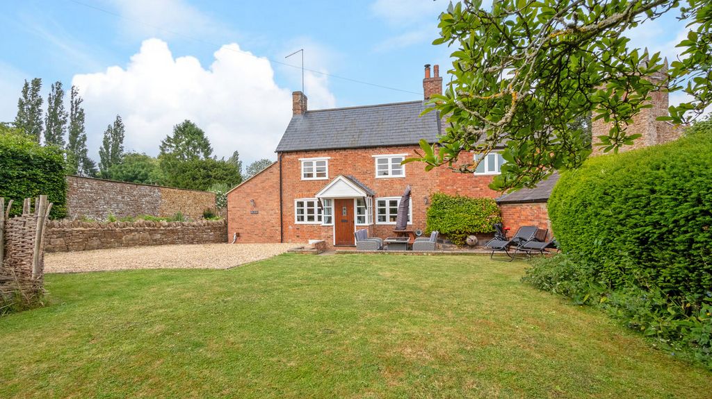 Property photo 1 of 27