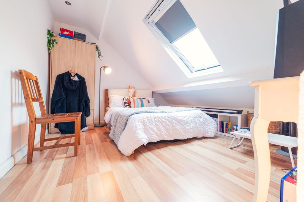Property photo 3 of 6 Call 02920 668585 To Secure Your Viewing_3
