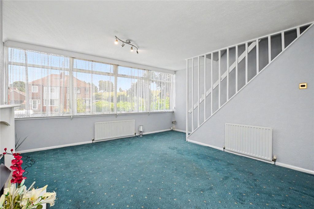 Property photo 2 of 19 Picture No. 14