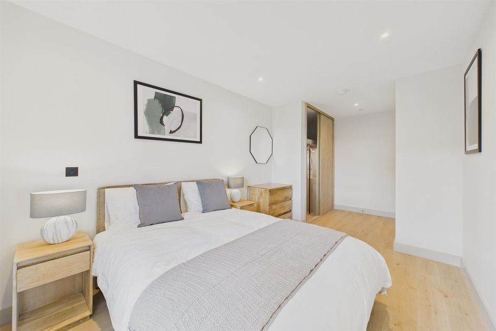Property photo 3 of 18 4.Jpg