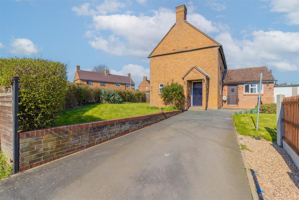 Property photo 3 of 20