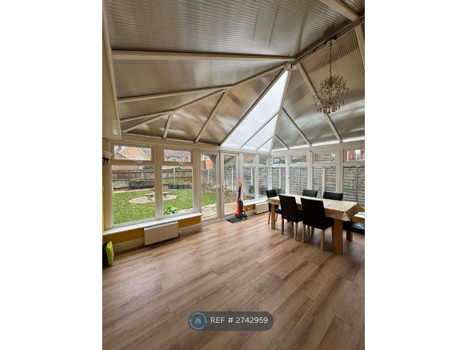 Property photo 2 of 13 Conservatory