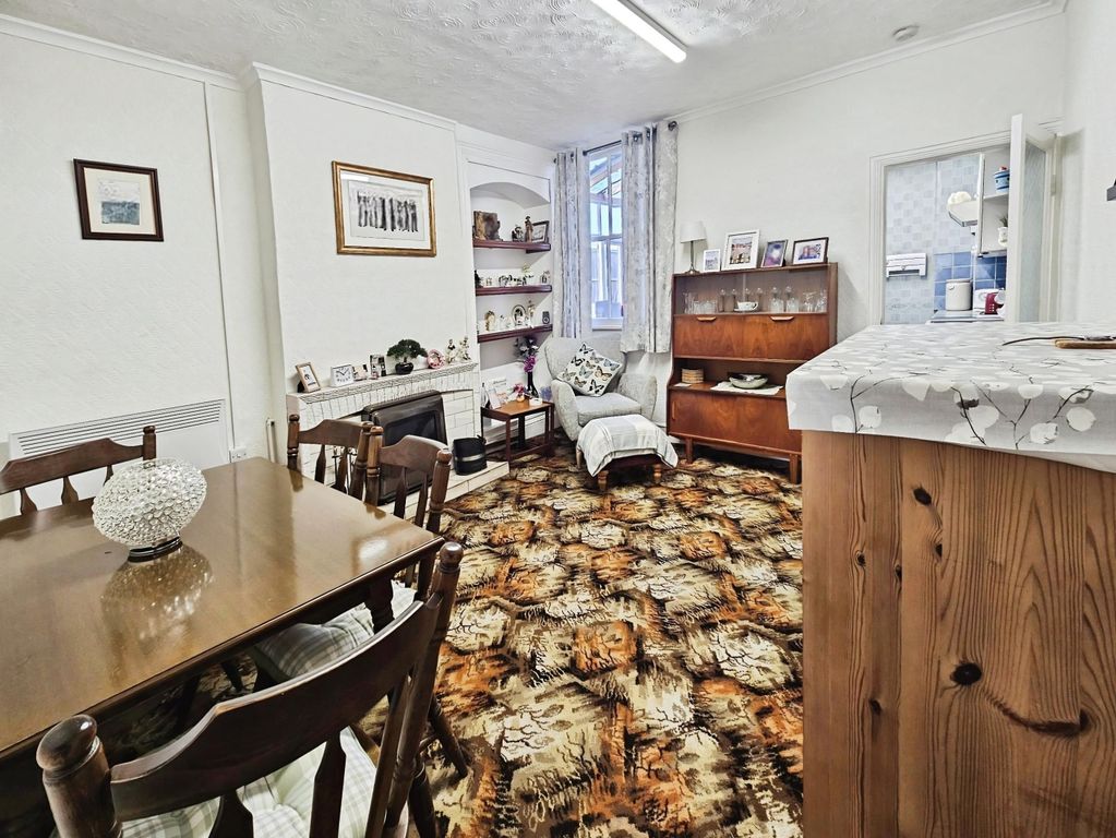 Property photo 3 of 13 Dining Room