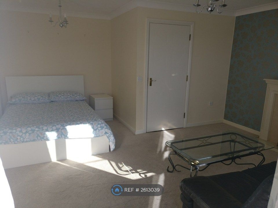 Property photo 3 of 6
