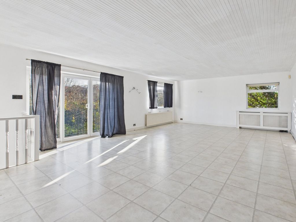 Property photo 2 of 13 Family Room