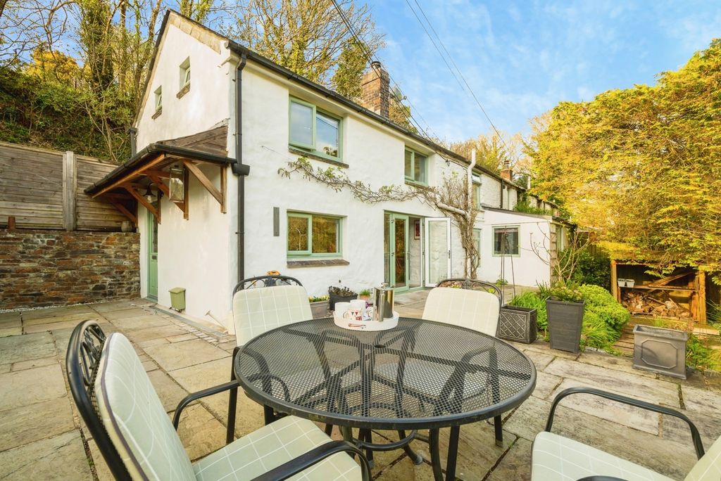 Property photo 1 of 22 Front Aspect