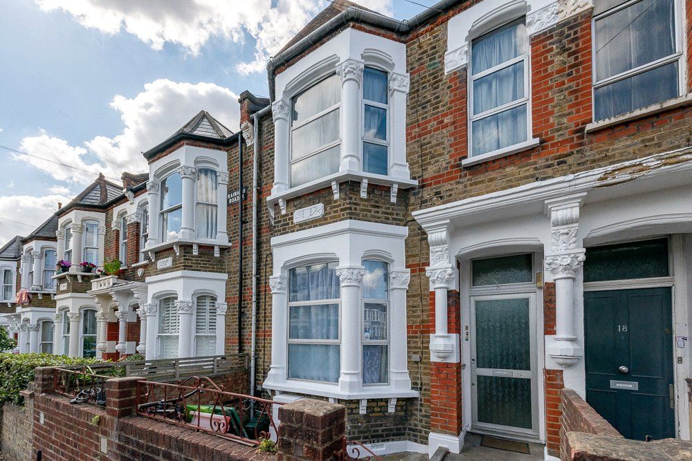 Property photo 3 of 11 Picture No. 12