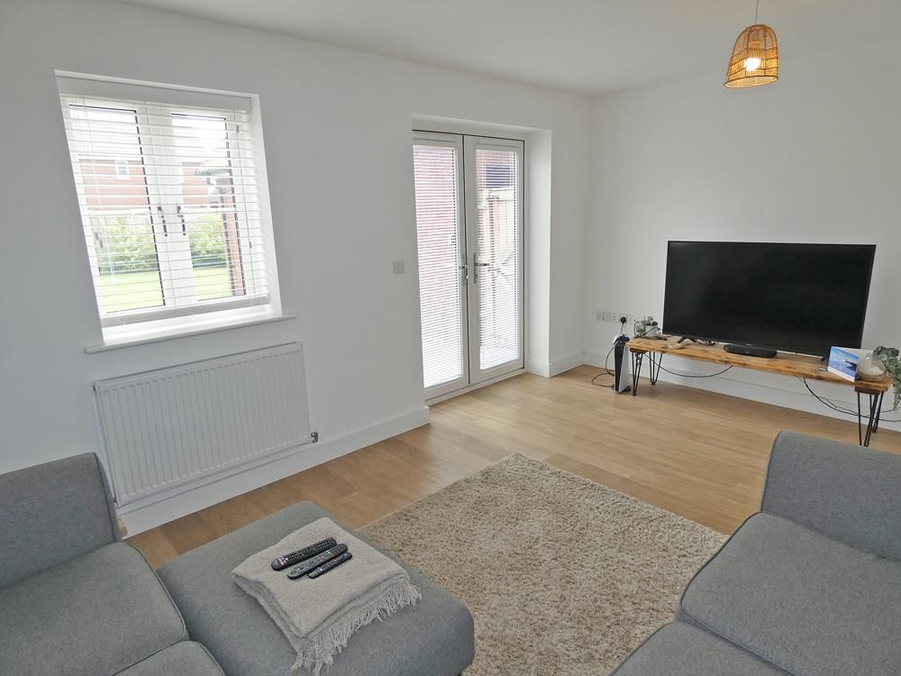 Property photo 2 of 33 2292Lounge2.Jpg