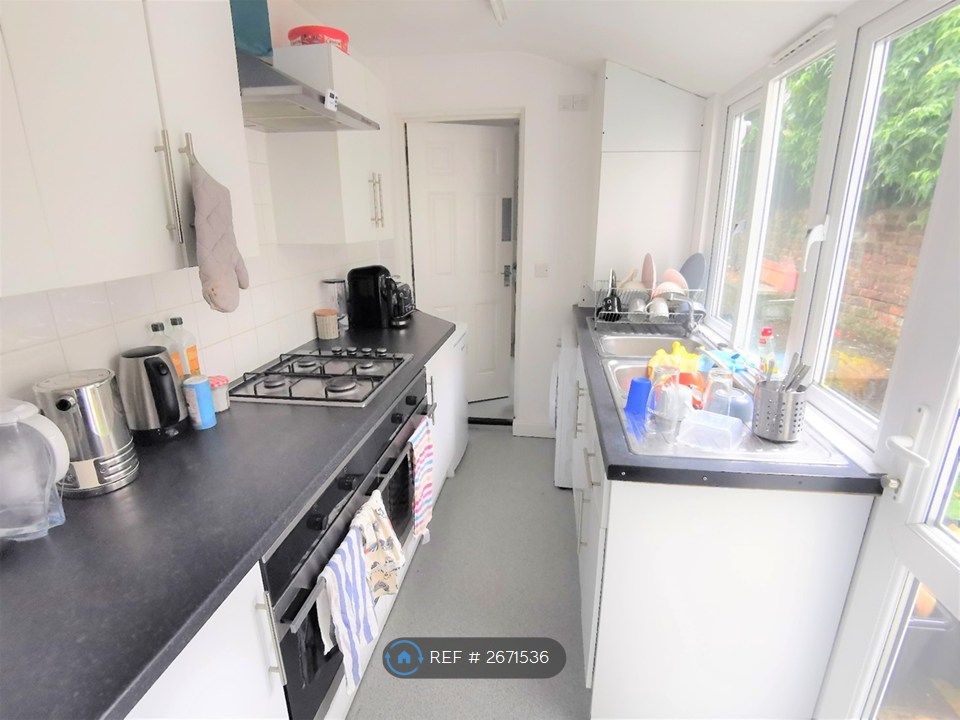 Property photo 3 of 13