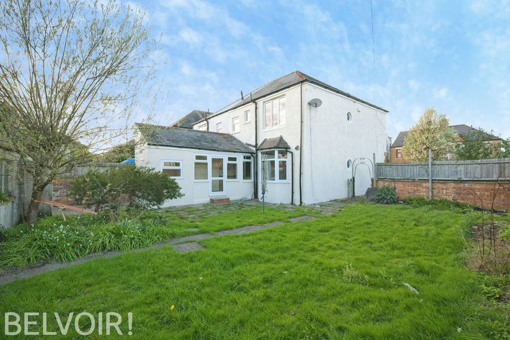 Property photo 2 of 29