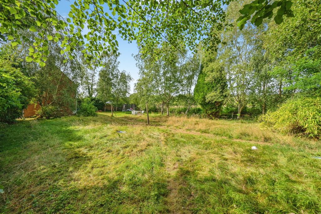 Property photo 2 of 22