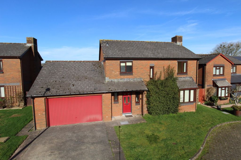 Property photo 1 of 16