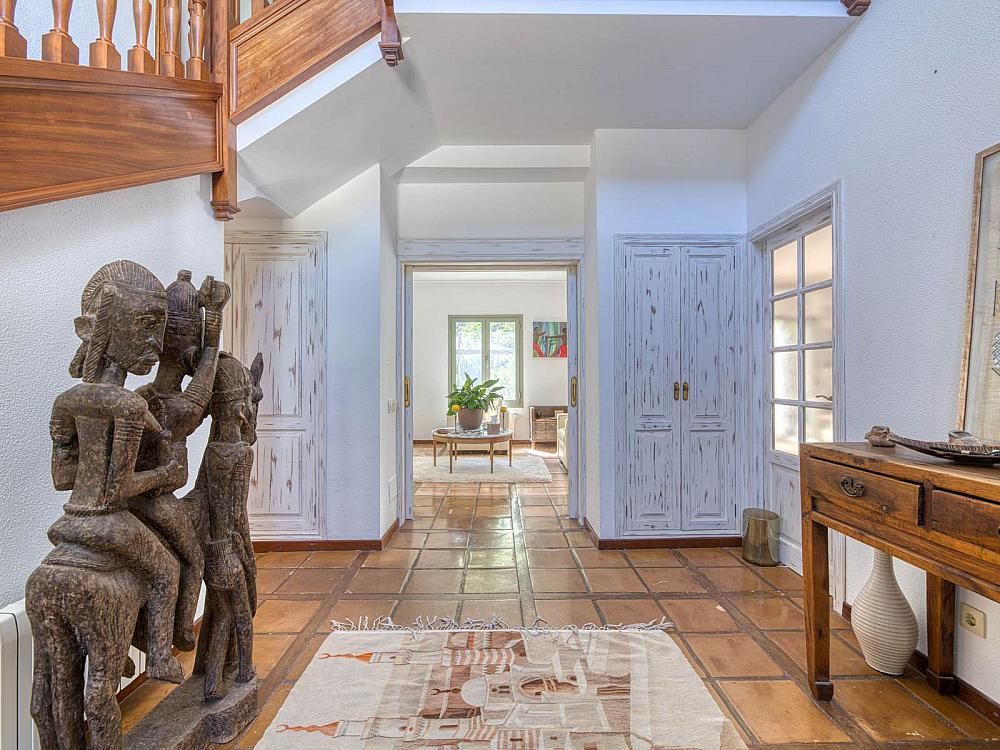 Property photo 3 of 32