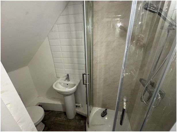 Property photo 2 of 5 Shower Room