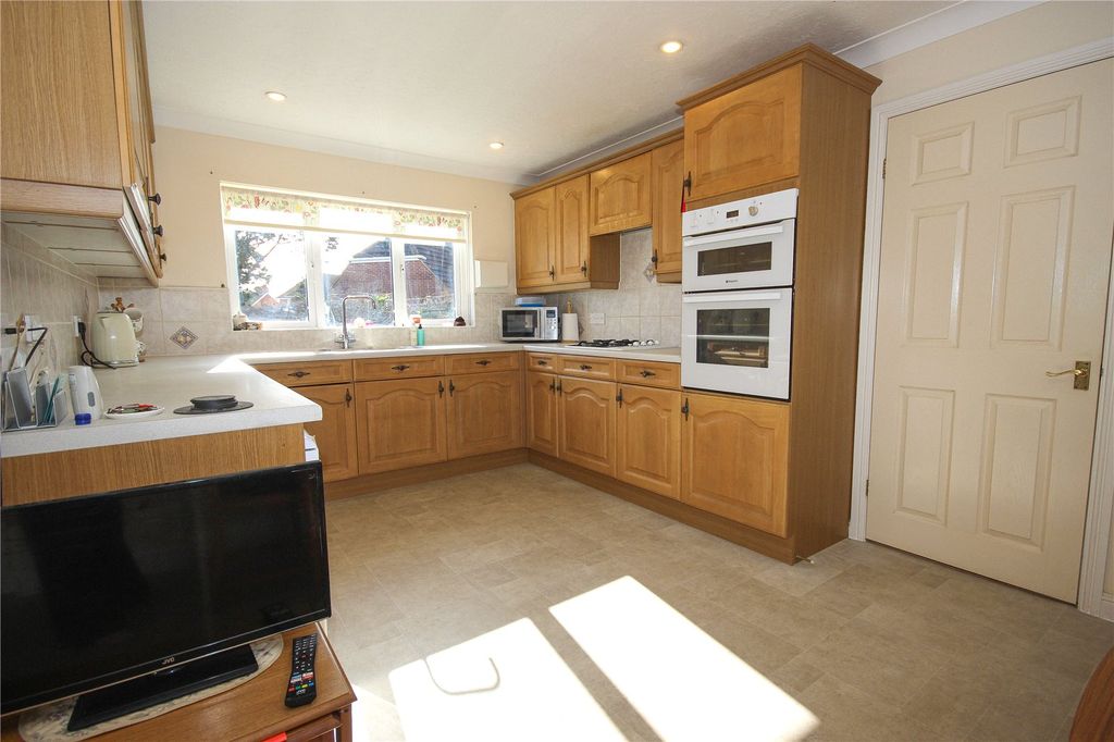 Property photo 3 of 18 Picture 3