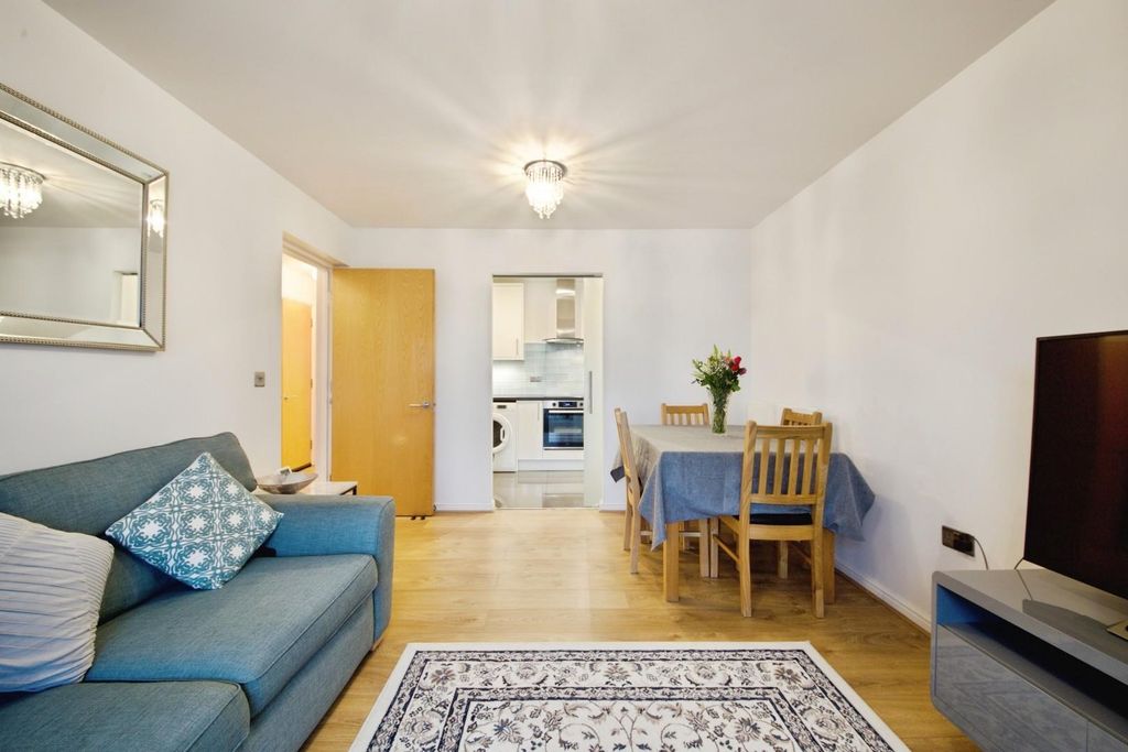 Property photo 3 of 10 Img_8082.Jpg