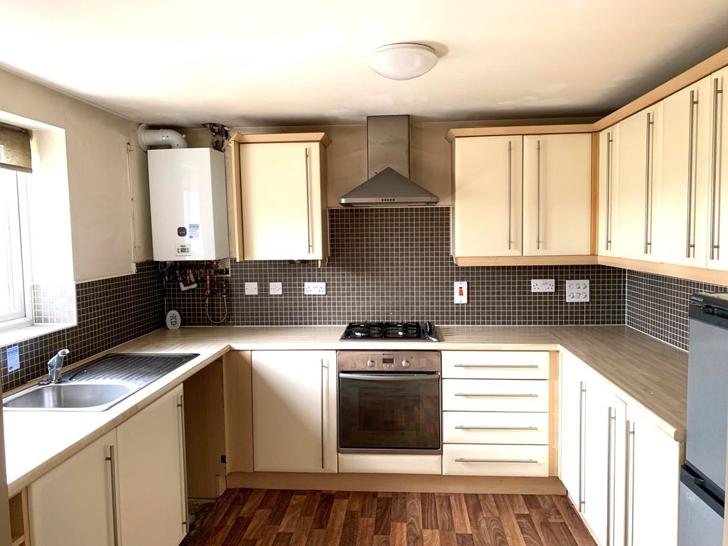 Property photo 2 of 6 Rav10