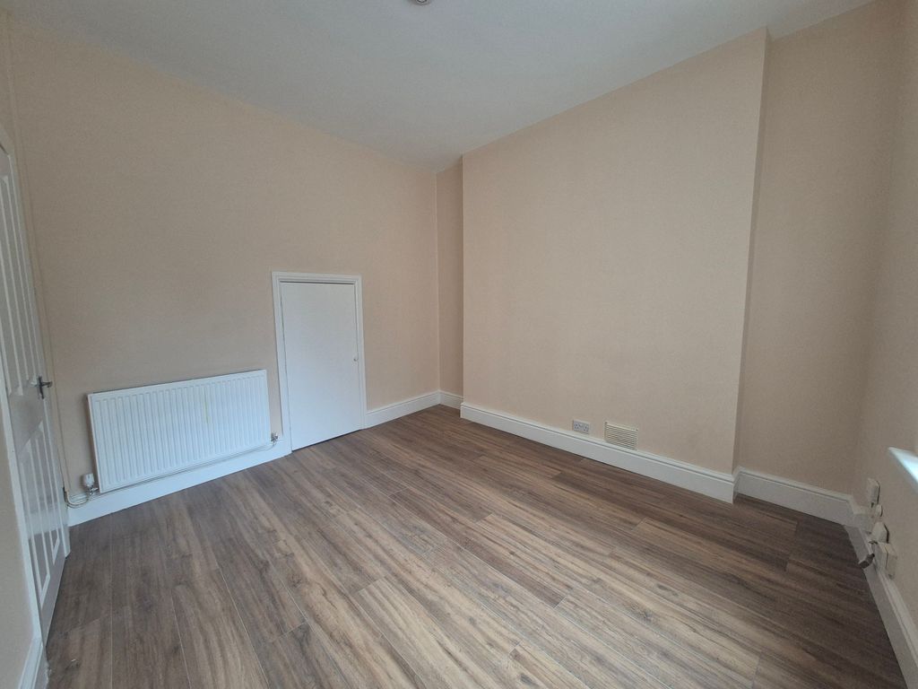 Property photo 3 of 13 Image