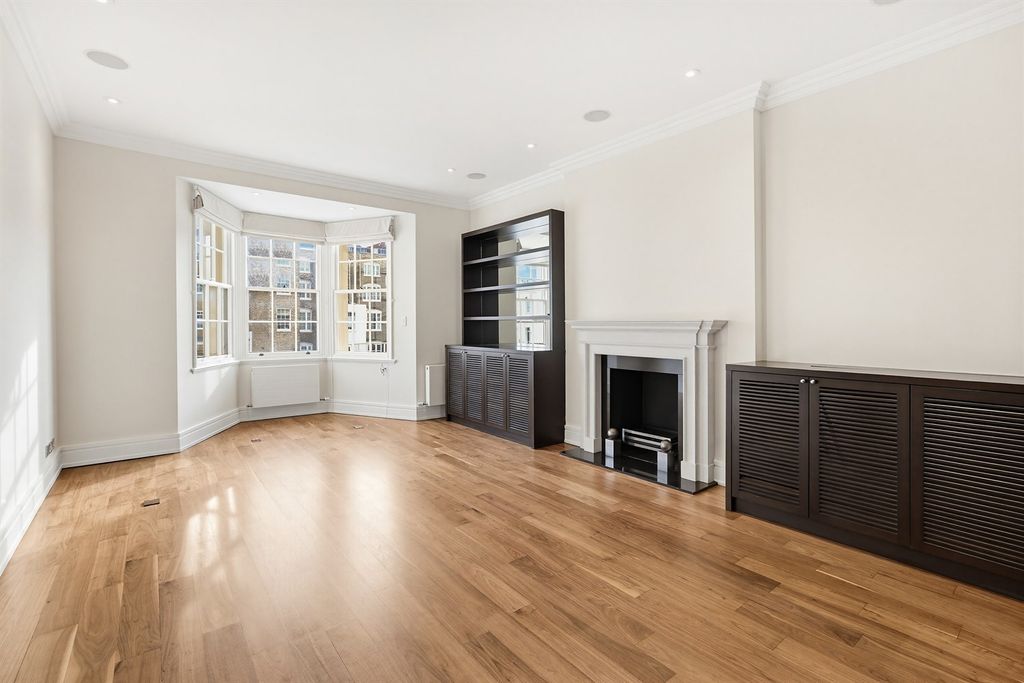 Property photo 1 of 14 (Email)