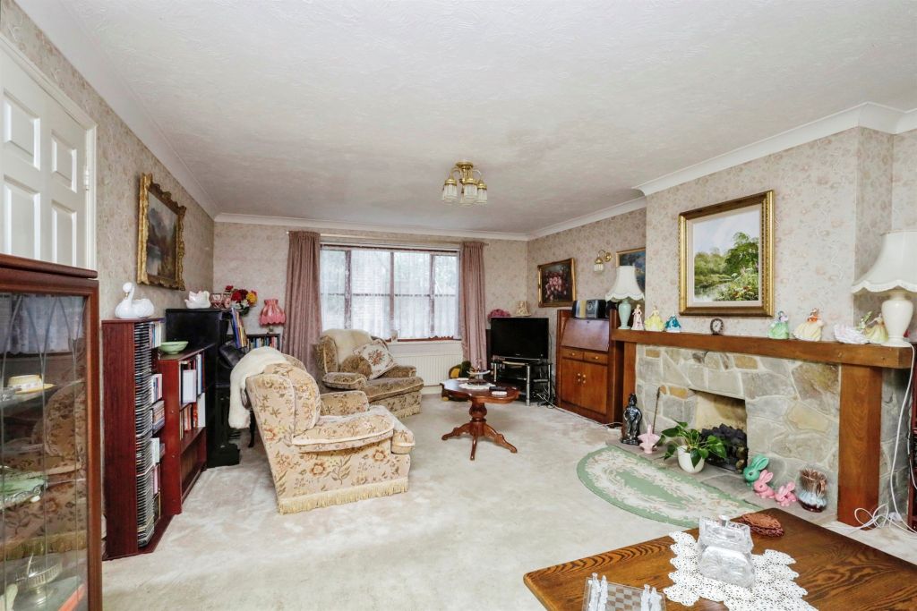 Property photo 2 of 18