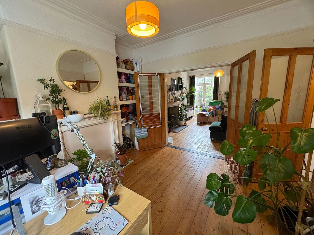 Property photo 3 of 26