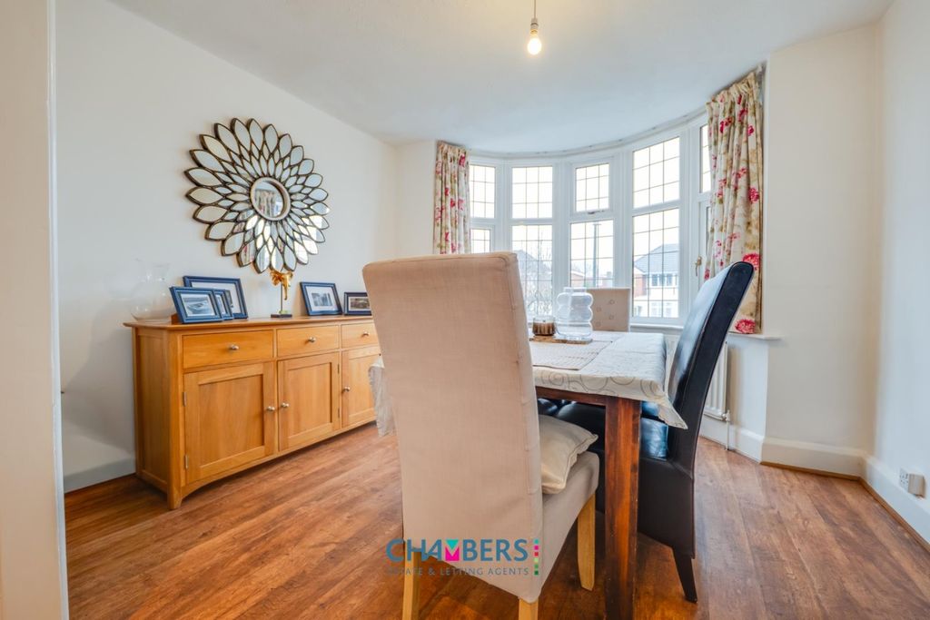 Property photo 3 of 47 Dining Area