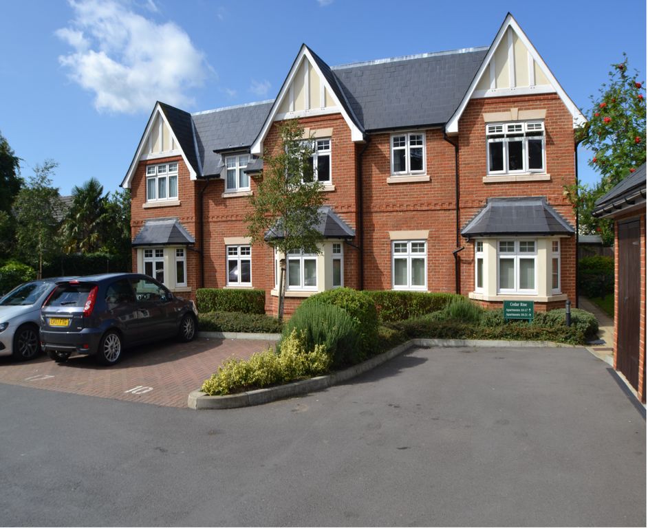 Property photo 1 of 9 Cedar Rise