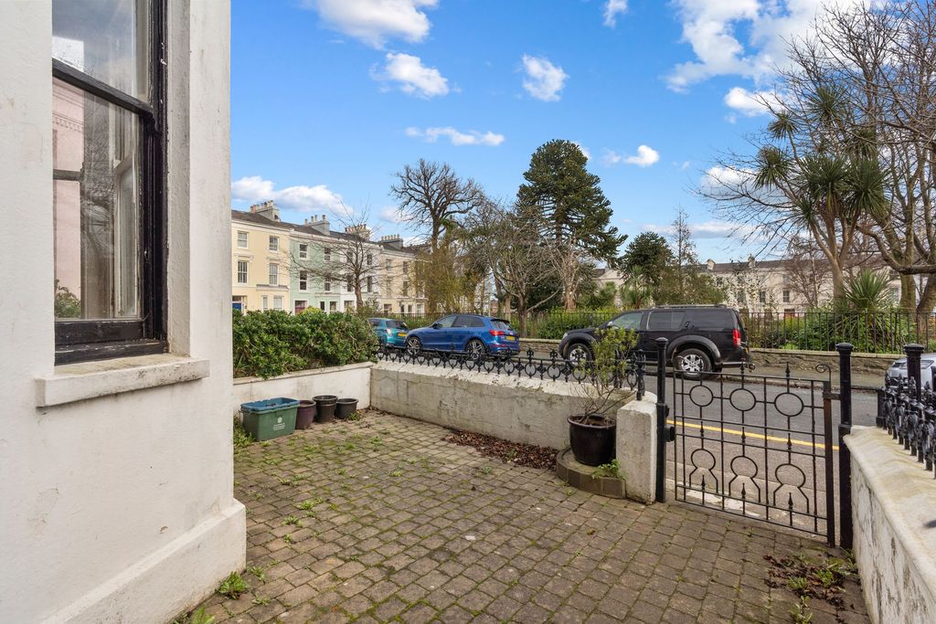 Property photo 3 of 26