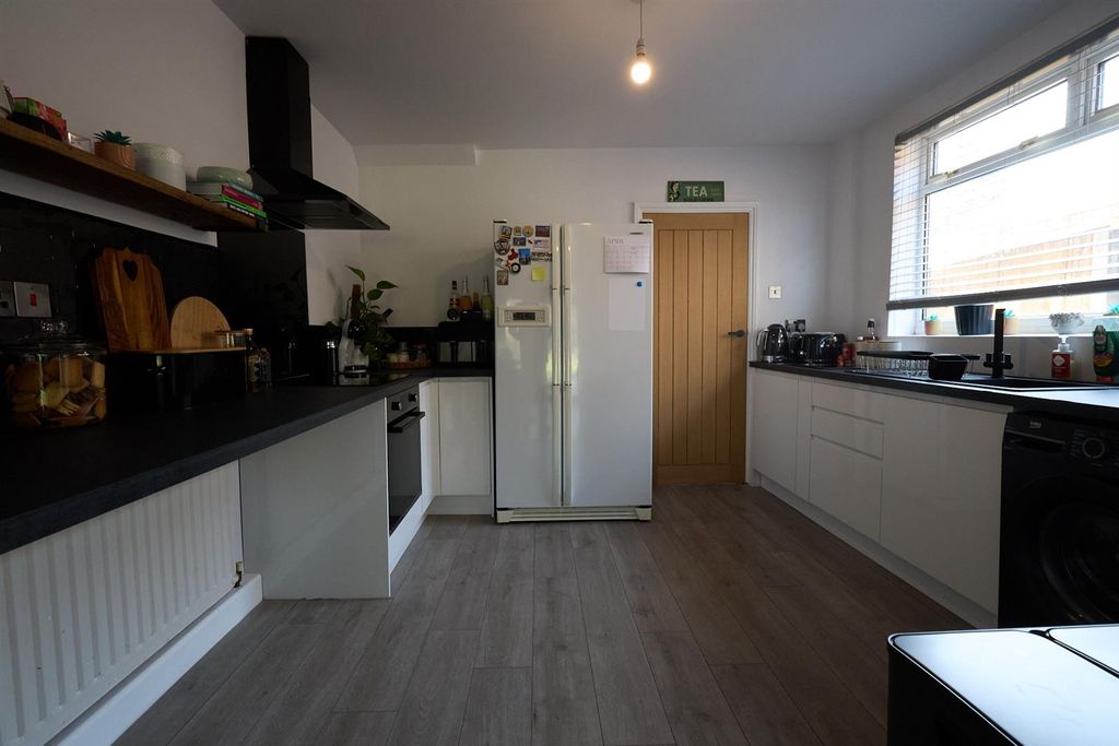 Property photo 3 of 8 Refitted Breakfast Kitchen To Rear