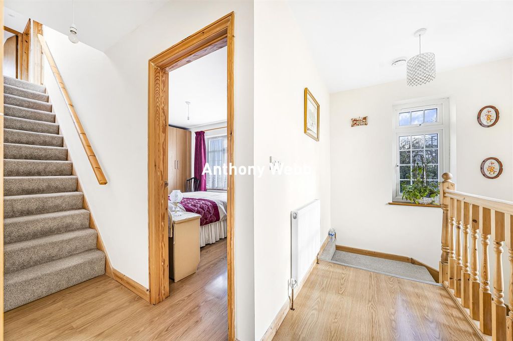 Additional image 20 of 7 bed detached house for saleChalkwell Park Avenue, Enfield EN1