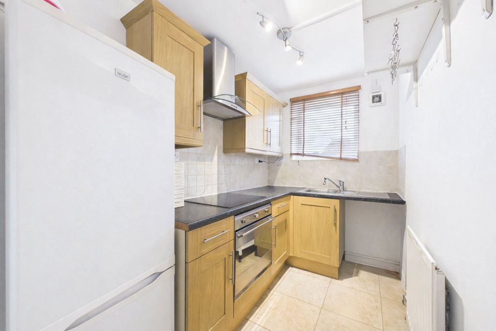 Property photo 3 of 9 Picture No. 22