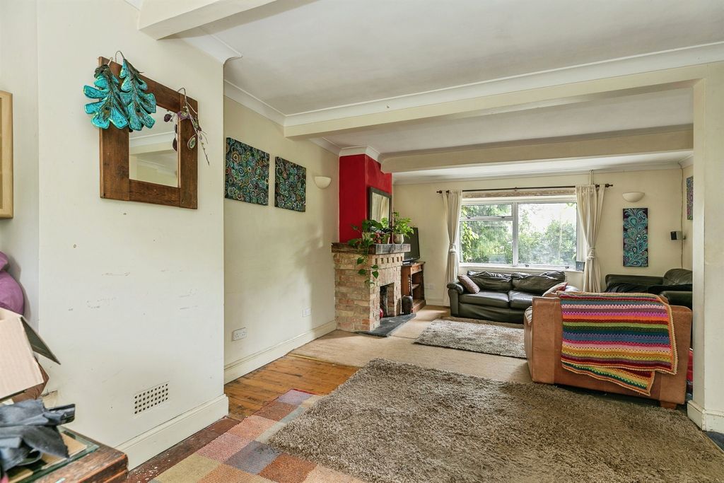 Property photo 3 of 17