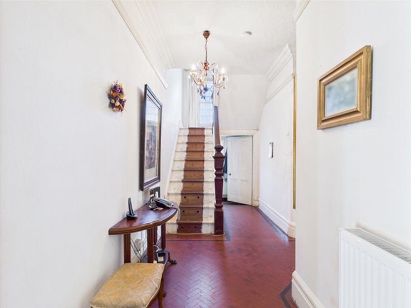 Property photo 3 of 34 Photo 23