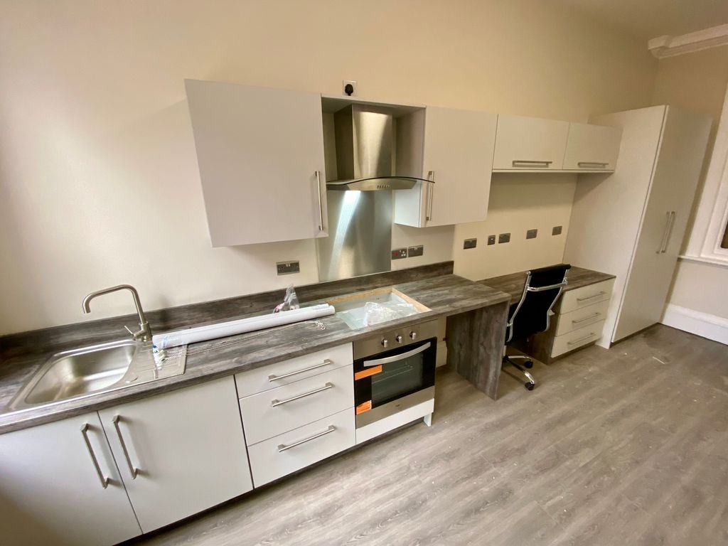 Property photo 2 of 3