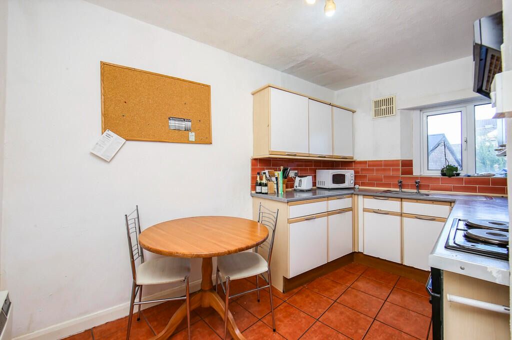 Property photo 2 of 7 5300992