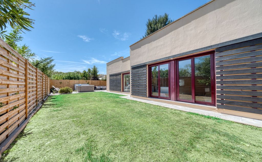 Property photo 3 of 36