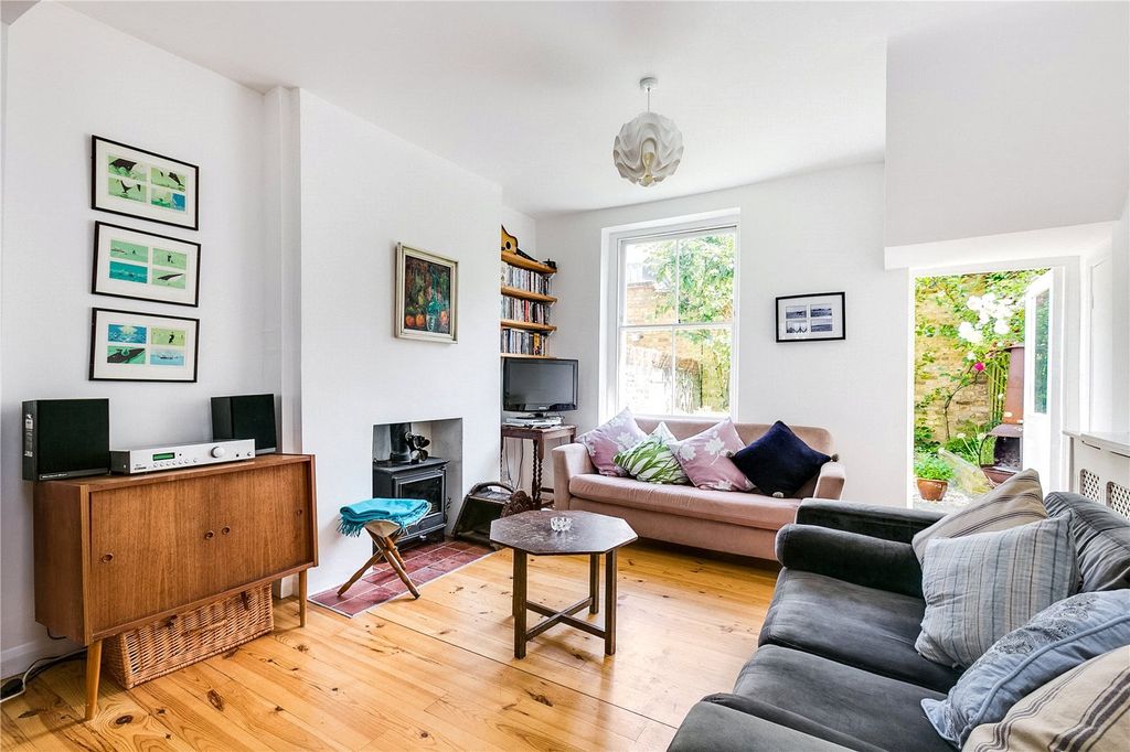 Property photo 1 of 13