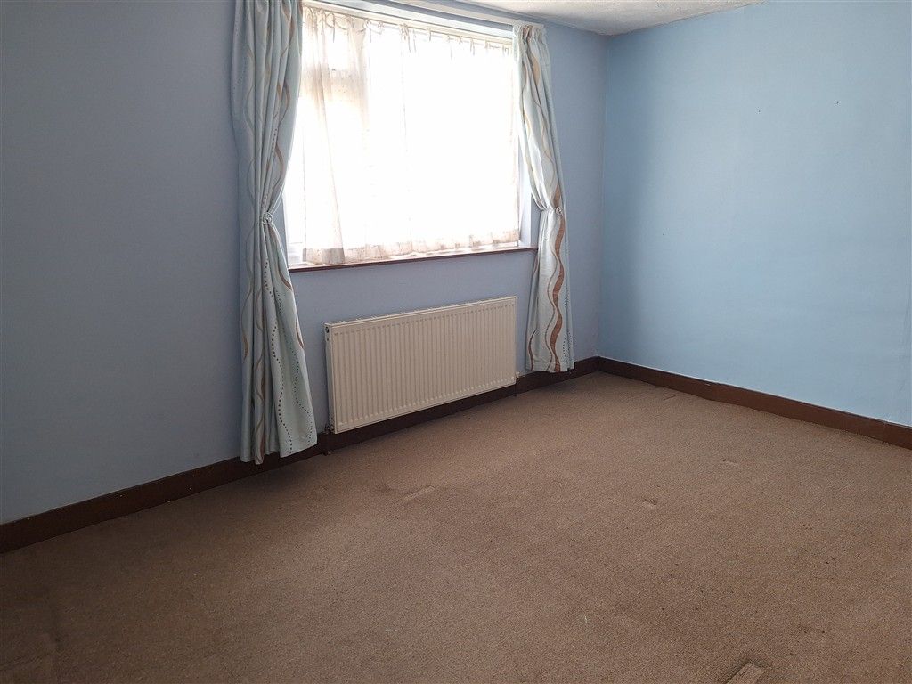 Property photo 1 of 11 Bedroom 1