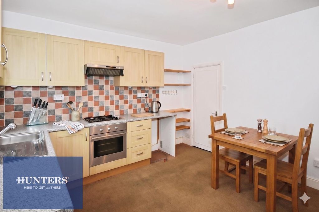 Property photo 3 of 9 Kitchen Diner 01 Staged.Png