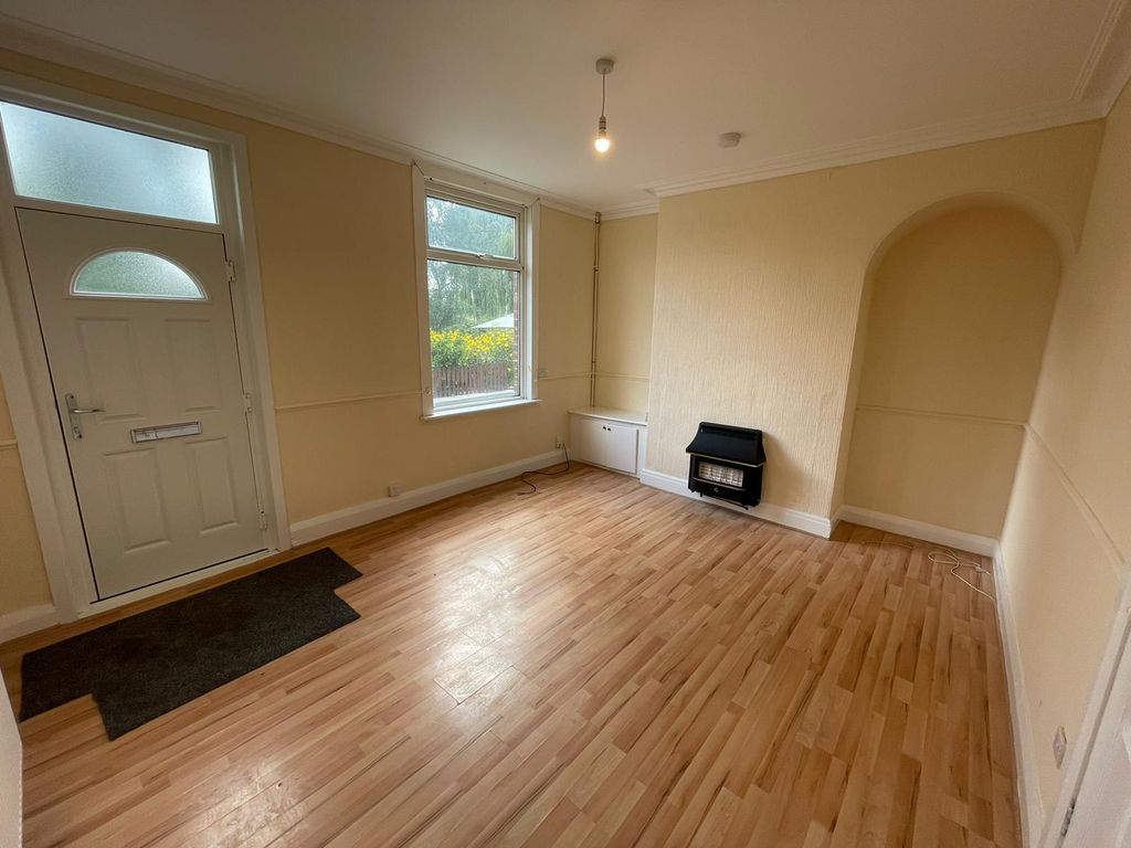Property photo 3 of 8 Image