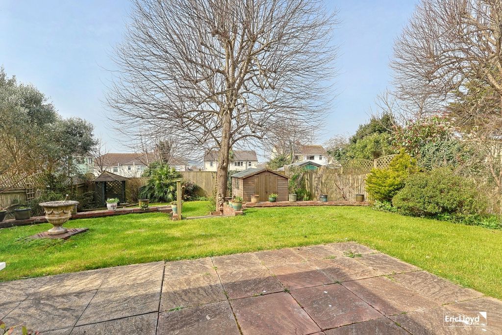 Property photo 2 of 24 Photo 20