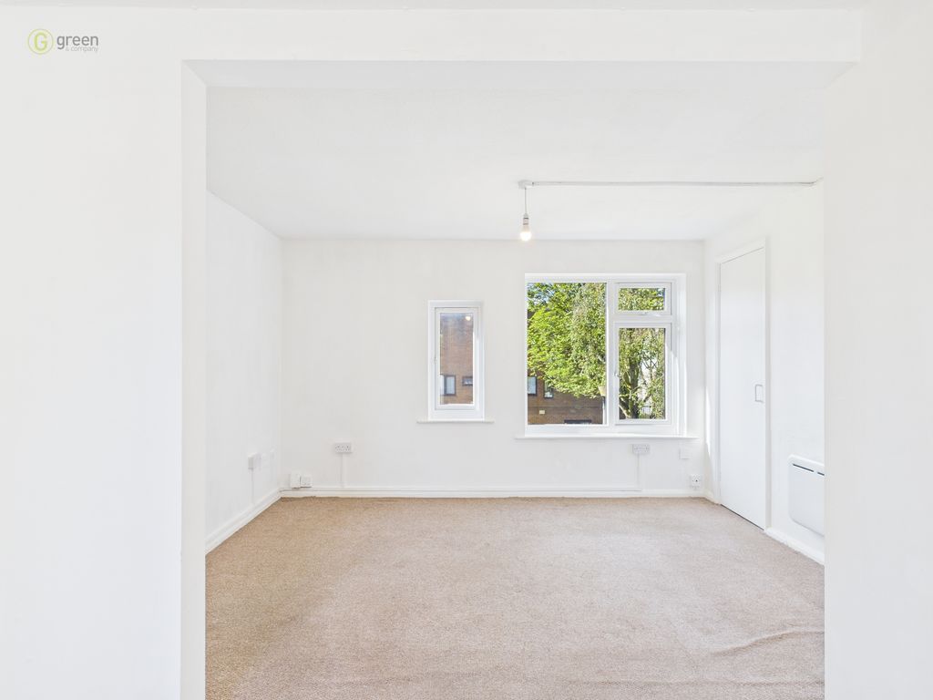 Property photo 3 of 28