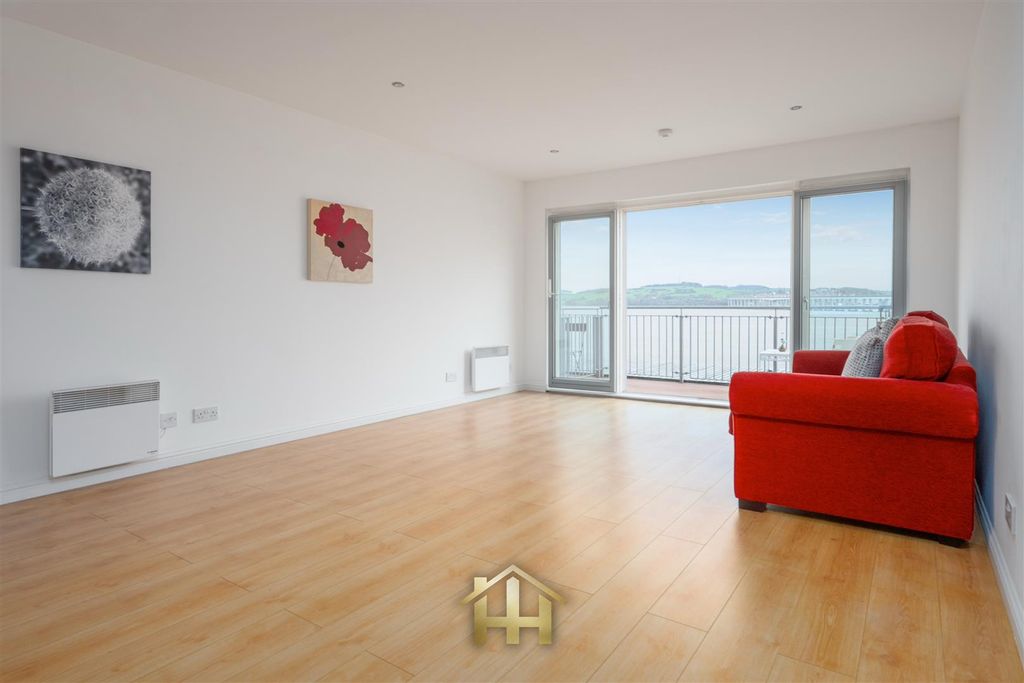 Property photo 3 of 37 45Marineparade-0005.Jpg