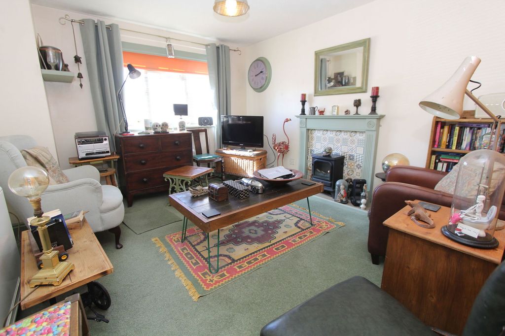 Property photo 3 of 8
