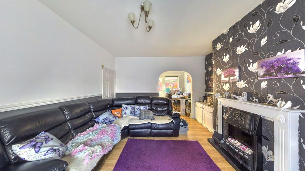 Property photo 3 of 24